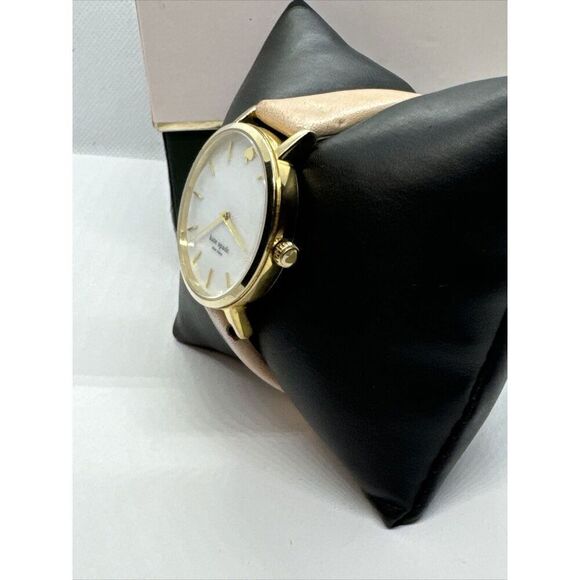 Kate Spade New York Metro 0073 Women\'s Beige Leather Analog Quartz Watch JNA159 Kate Spade New York Metro 0073 Women main image 2